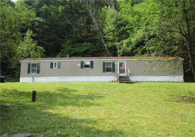 Photo 1 of Manufactured home for sale at 318 Shumway Hl Rd, Guilford, NY 13780 | MLS# R1706172 | Listing updated on 2026-08-12