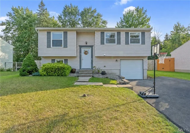 Photo 1 of Sale Pending at 5013 Dahlia Cir, Liverpool, NY 13088 | MLS# S1706147 | Listing updated on 2026-09-09