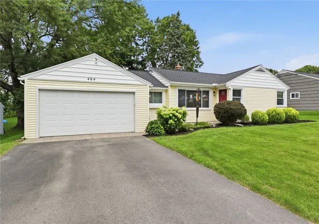 Photo 2 of Sale Pending at 464 Manse Ln, Rochester, NY 14625 | MLS# R1706497 | Listing updated on 2026-09-02