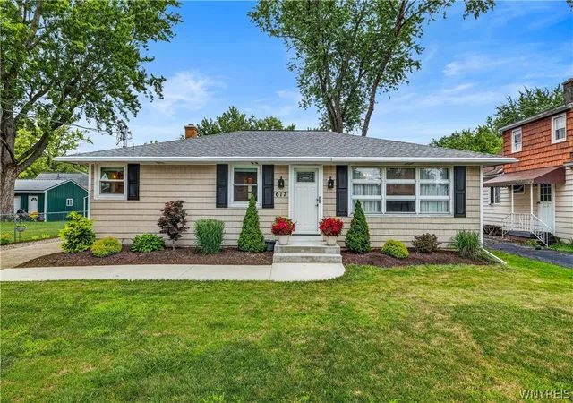 Photo 1 of Sale Pending at 617 Williams St, North Tonawanda, NY 14120 | MLS# B1706296 | Listing updated on 2026-08-16