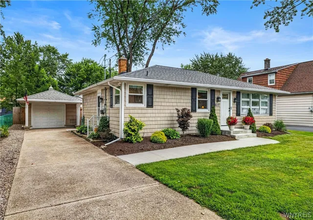 Photo 2 of Sale Pending at 617 Williams St, North Tonawanda, NY 14120 | MLS# B1706296 | Listing updated on 2026-08-16