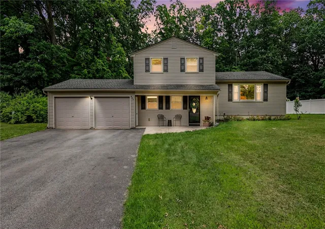 Photo 1 of Sale Pending at 425 Tara Ln, Webster, NY 14580 | MLS# R1706517 | Listing updated on 2026-08-20