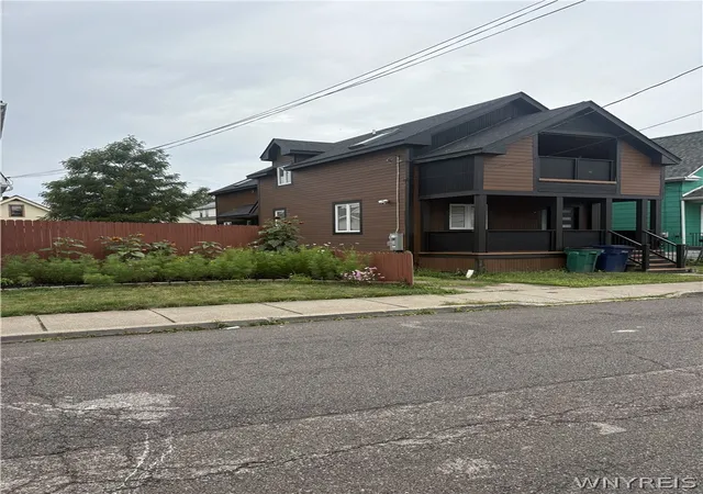 Photo 2 of Single family home for sale at 228 Cable St, Buffalo, NY 14206 | MLS# B1706277 | Listing updated on 2026-09-13