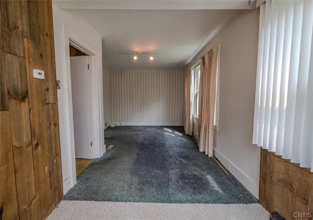 Listing Photo 5 - Condo for sale in building located at 412 Graves St, Syracuse, NY 13203
