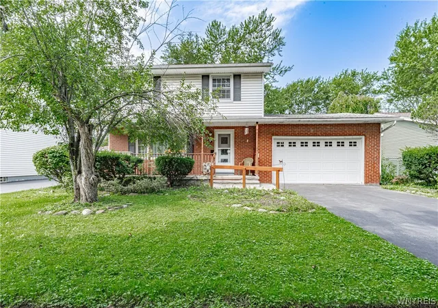 Photo 2 of Sale Pending at 12 Alabama Pl, Lockport, NY 14094 | MLS# B1706380 | Listing updated on 2026-08-19