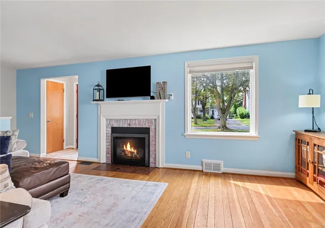 Photo 3 of Sale Pending at 70 Thistledown Dr, Rochester, NY 14617 | MLS# R1705786 | Listing updated on 2026-08-27