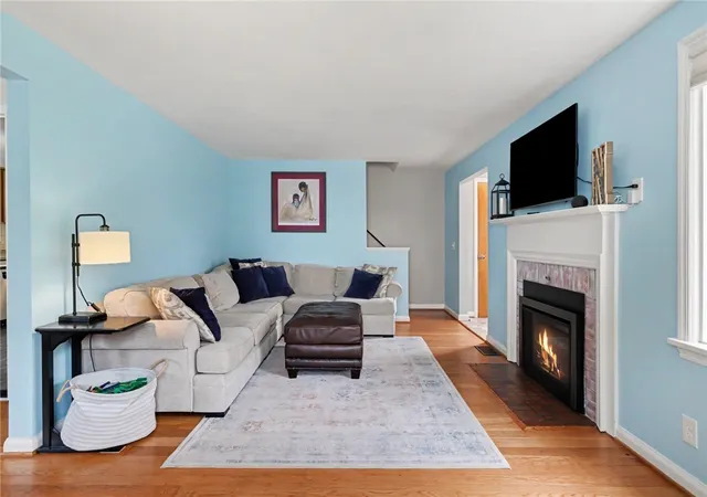 Photo 4 of Sale Pending at 70 Thistledown Dr, Rochester, NY 14617 | MLS# R1705786 | Listing updated on 2026-08-27