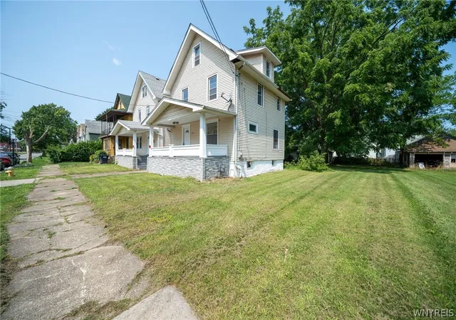 Photo 2 of Single family home for sale at 1848 Michigan Ave, Niagara Falls, NY 14305 | MLS# B1704463 | Listing updated on 2026-08-12