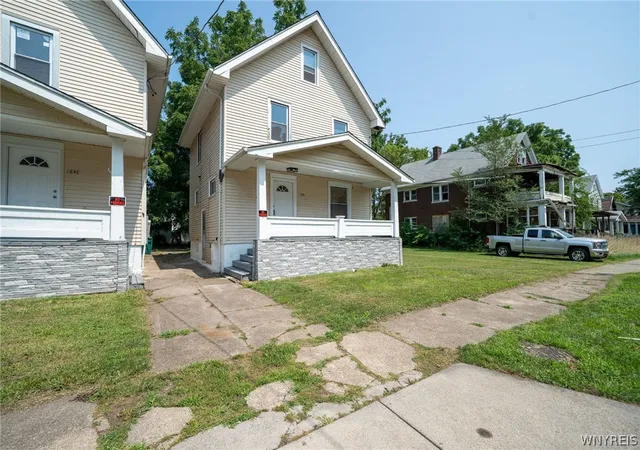 Photo 3 of Single family home for sale at 1848 Michigan Ave, Niagara Falls, NY 14305 | MLS# B1704463 | Listing updated on 2026-08-12