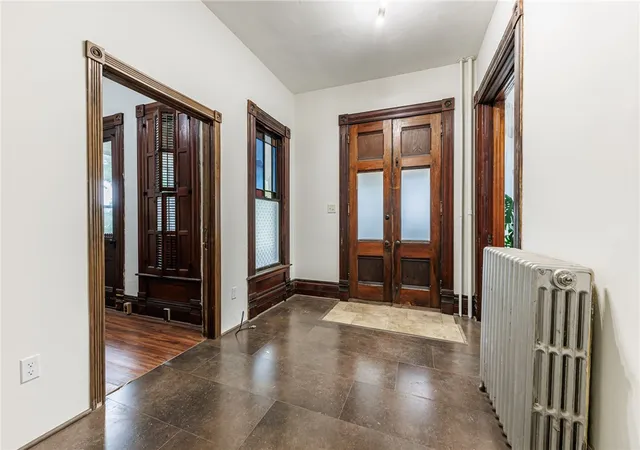 Photo 3 of Sale Pending at 17 N Park St, Clyde, NY 14433 | MLS# R1706574 | Listing updated on 2026-08-18