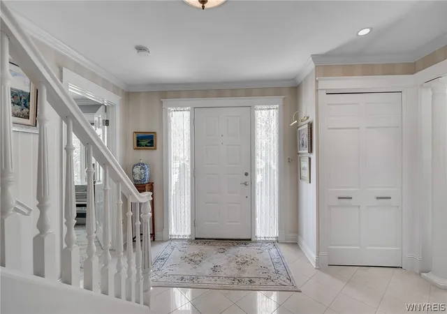 Photo 2 of Sale Pending at 18 Blue Heron Ct, East Amherst, NY 14051 | MLS# B1706242 | Listing updated on 2026-08-18