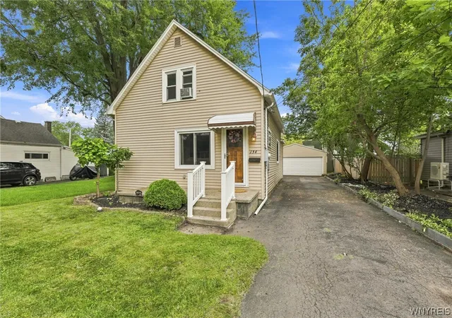 Photo 2 of Sale Pending at 154 17th Avenue, North Tonawanda, NY 14120 | MLS# B1706595 | Listing updated on 2026-08-25