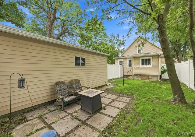 Photo 4 of Sale Pending at 154 17th Avenue, North Tonawanda, NY 14120 | MLS# B1706595 | Listing updated on 2026-08-25