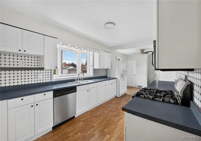 Photo 3 of Single family home for sale at 483 Reiman St, Buffalo, NY 14212 | MLS# B1706581 | Listing updated on 2026-09-14