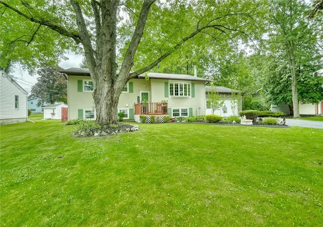 Photo 1 of Sale Pending at 24 Evergreen Dr, Rochester, NY 14624 | MLS# R1706117 | Listing updated on 2026-09-02