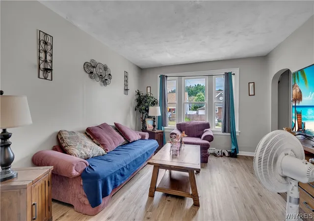 Listing Photo 4 - Condo for sale in building located at 265 Weiss St, Buffalo, NY 14206