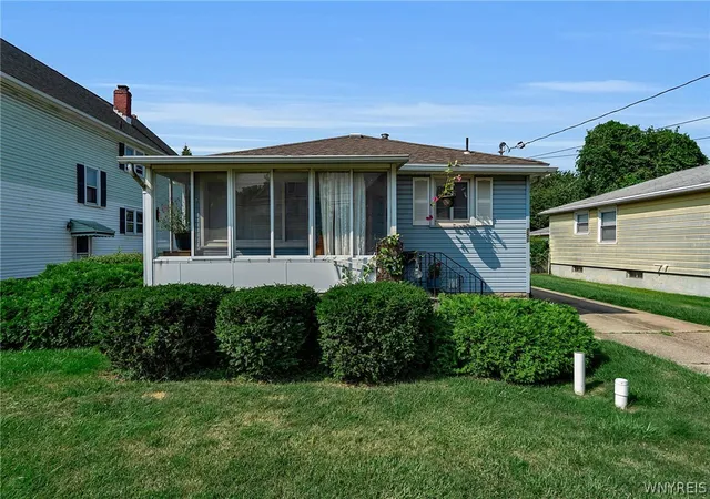 Photo 1 of Single family home for sale at 750 Tifft St, Buffalo, NY 14220 | MLS# B1706195 | Listing updated on 2026-08-30