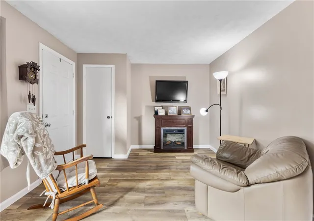 Photo 3 of Sale Pending at 260 Vinal Ave, Rochester, NY 14609 | MLS# R1705485 | Listing updated on 2026-09-15