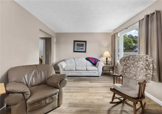Photo 4 of Sale Pending at 260 Vinal Ave, Rochester, NY 14609 | MLS# R1705485 | Listing updated on 2026-09-15