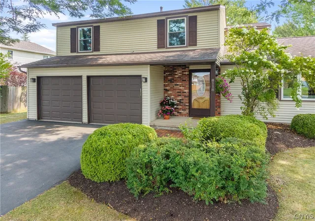 Photo 3 of Sale Pending at 8118 Sloop Dr, Cicero, NY 13039 | MLS# S1706720 | Listing updated on 2026-08-19