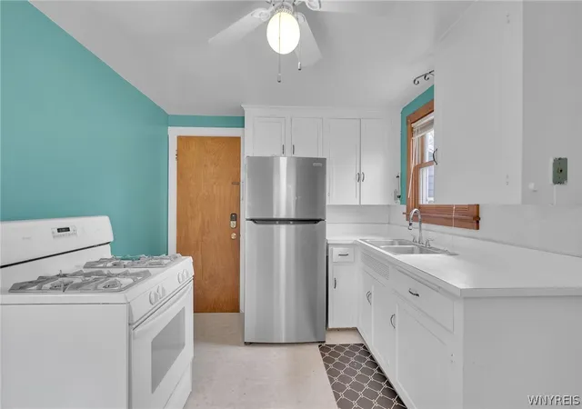 Photo 3 of Sale Pending at 152 Pullman Ave, Buffalo, NY 14217 | MLS# B1706746 | Listing updated on 2026-09-04