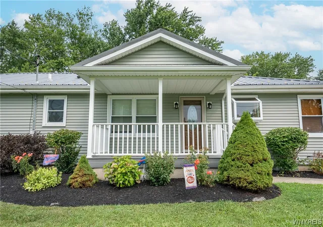 Photo 2 of Sale Pending at 3206 Durham Rd, Hamburg, NY 14075 | MLS# B1706715 | Listing updated on 2026-08-25