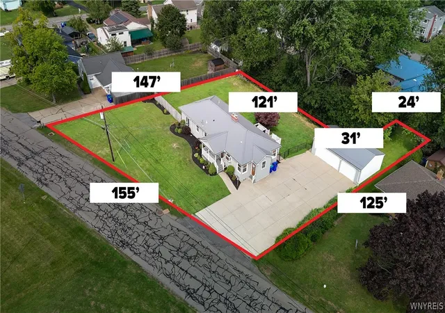Photo 3 of Sale Pending at 3206 Durham Rd, Hamburg, NY 14075 | MLS# B1706715 | Listing updated on 2026-08-25