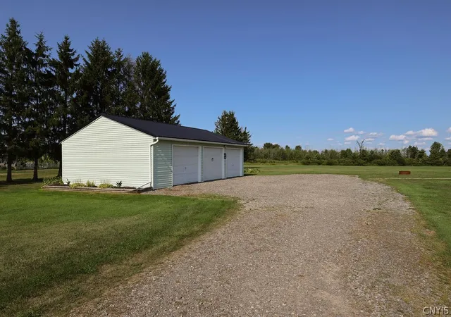 Photo 4 of Sale Pending at 198 County Route 6, Phoenix, NY 13135 | MLS# S1705824 | Listing updated on 2026-09-08