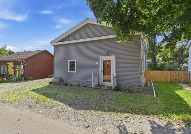 Photo 3 of Sale Pending at 3 Church St, Scottsville, NY 14546 | MLS# R1705805 | Listing updated on 2026-08-20
