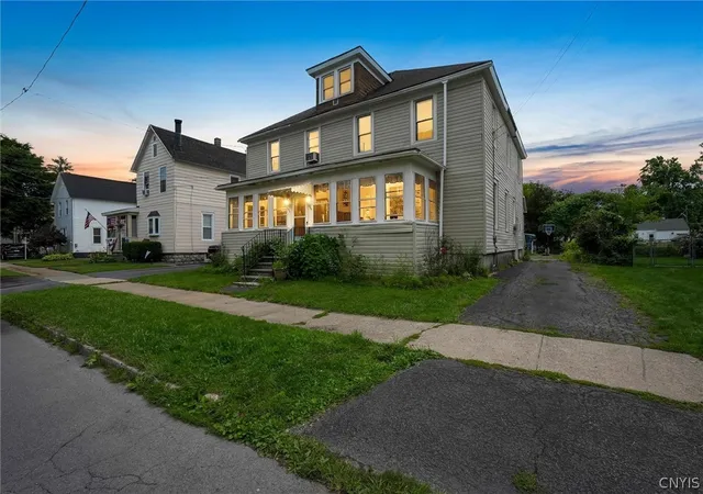 Multi family home for sale at 431 Stone St, Oneida, NY 13421 | MLS# S1702067
