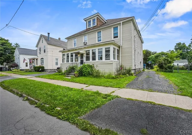 Photo 2 of Multi family home for sale at 431 Stone St, Oneida, NY 13421 | MLS# S1702067 | Listing updated on 2026-09-05