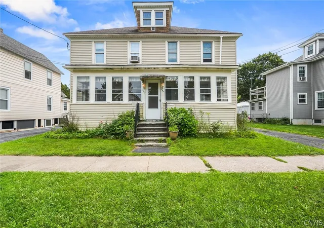 Photo 3 of Multi family home for sale at 431 Stone St, Oneida, NY 13421 | MLS# S1702067 | Listing updated on 2026-09-05