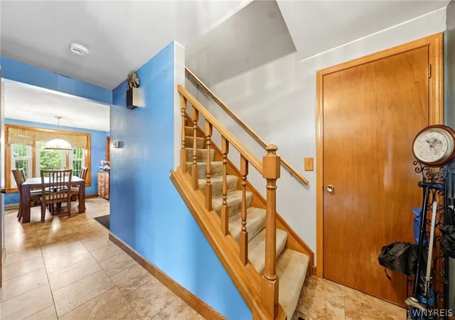 Photo 3 of Sale Pending at 5976 Margaret Ann Dr, Lake View, NY 14085 | MLS# B1706707 | Listing updated on 2026-09-11