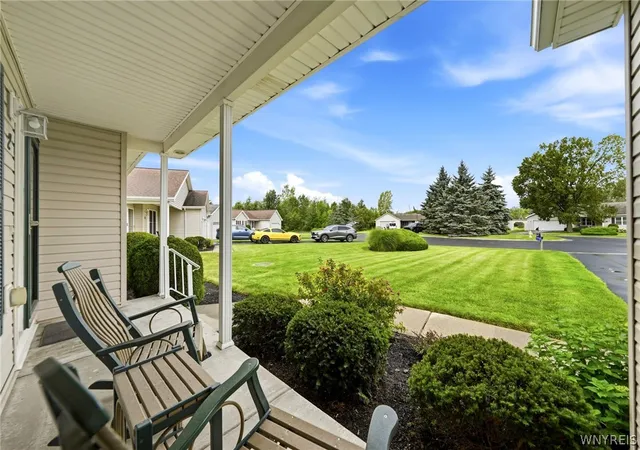 Photo 4 of Sale Pending at 2 Alexander Pkwy, North Tonawanda, NY 14120 | MLS# B1706658 | Listing updated on 2026-08-18