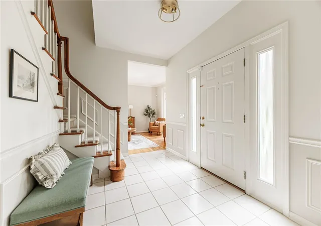Photo 3 of Sale Pending at 9 Chelten Rise, Fairport, NY 14450 | MLS# R1706472 | Listing updated on 2026-08-19