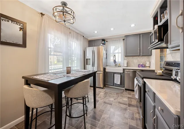 Photo 4 of Sale Pending at 105 Keith Dr, Syracuse, NY 13212 | MLS# S1706670 | Listing updated on 2026-08-16