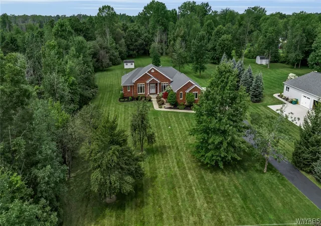 Photo 3 of Sale Pending at 8600 Northfield Rd, Clarence Center, NY 14032 | MLS# B1706470 | Listing updated on 2026-08-29