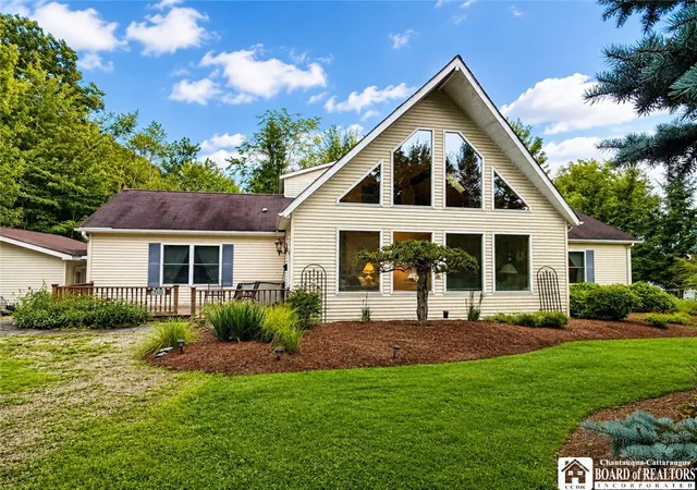 Photo 1 of Single family home for sale at 5991 Elm Ave, Dewittville, NY 14728 | MLS# R1706149 | Listing updated on 2026-09-06