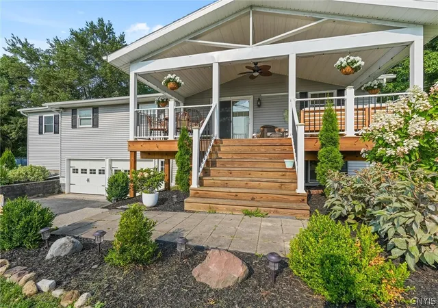 Photo 3 of Sale Pending at 3546 Honeysuckle Rd, Auburn, NY 13021 | MLS# S1703607 | Listing updated on 2026-08-25