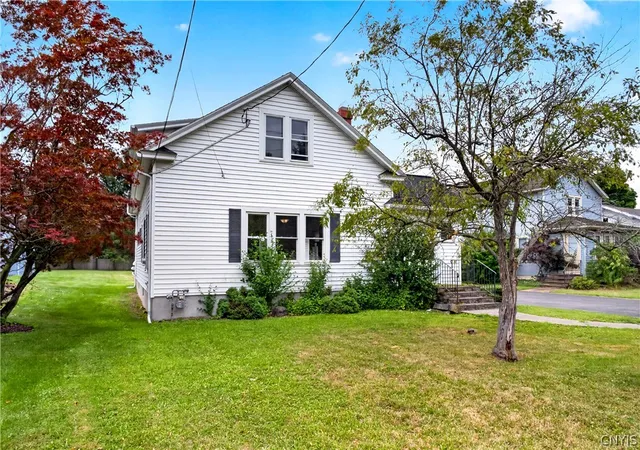 Photo 3 of Sale Pending at 4304 Fay Rd, Syracuse, NY 13219 | MLS# S1706090 | Listing updated on 2026-09-08