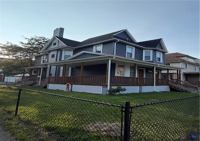 Listing Photo 4 - Condo for sale in building located at 1067 Dewey Ave, Rochester, NY 14613