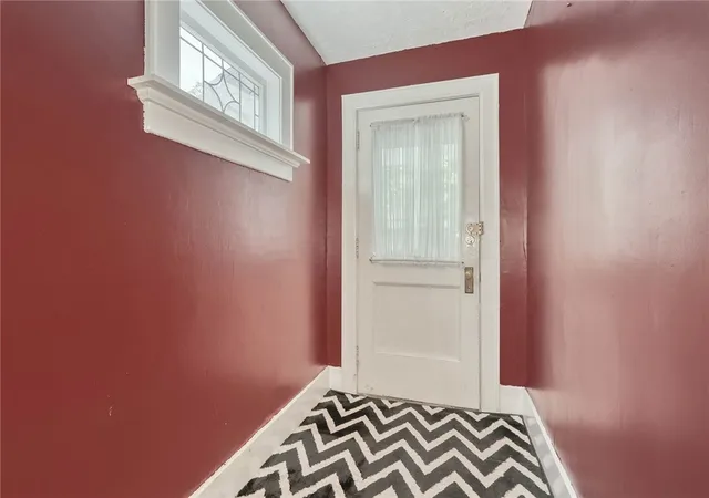 Photo 3 of Sale Pending at 242 Linden St, Rochester, NY 14620 | MLS# R1706502 | Listing updated on 2026-08-30