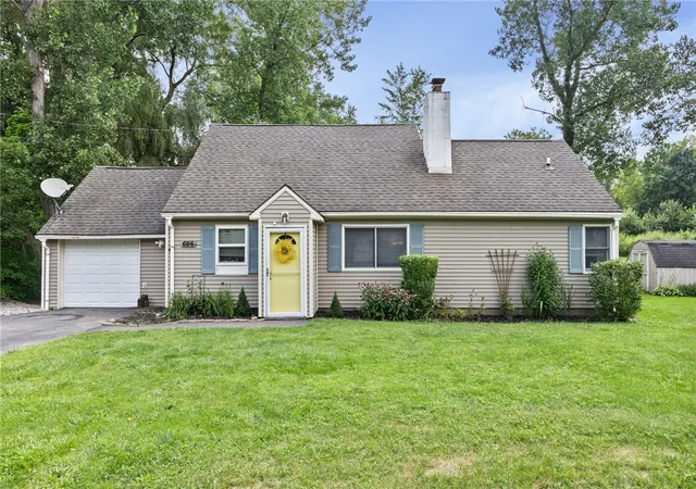 Photo 1 of Single family home for sale at 466 Washington St, Spencerport, NY 14559 | MLS# R1706129 | Listing updated on 2026-09-03