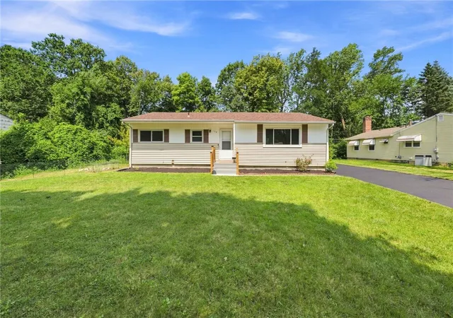 Photo 1 of Sale Pending at 152 Princess Dr, Rochester, NY 14623 | MLS# R1706818 | Listing updated on 2026-08-26