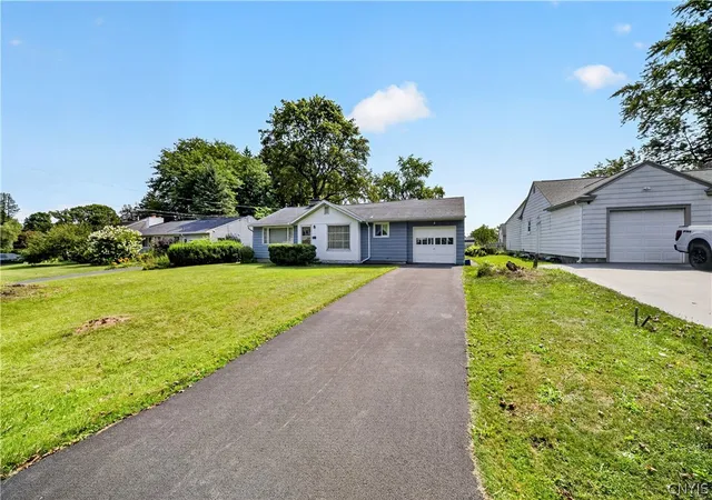 Photo 3 of Sale Pending at 14 Pickwick Rd, Syracuse, NY 13214 | MLS# S1706827 | Listing updated on 2026-09-09
