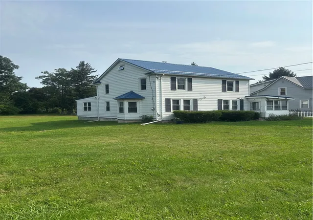 Single family home for sale at 704 Sayre St, Horseheads, NY 14845 | MLS# R1706906