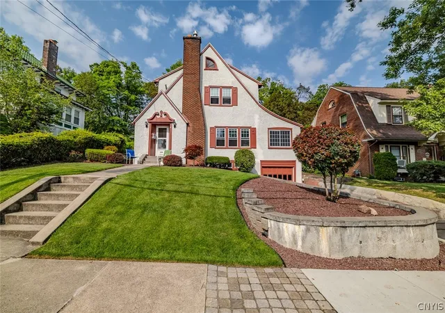 Photo 1 of Sale Pending at 256 Shotwell Park, Syracuse, NY 13206 | MLS# S1706202 | Listing updated on 2026-08-27