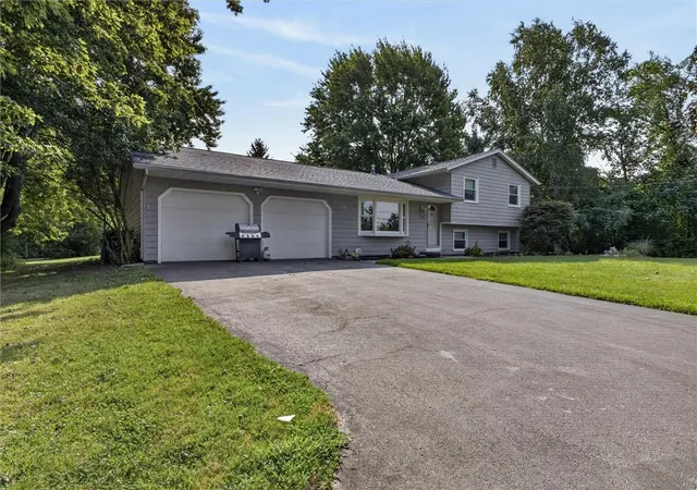 Photo 2 of Sale Pending at 334 Lighthouse Rd, Hilton, NY 14468 | MLS# R1706937 | Listing updated on 2026-08-27