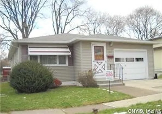 Photo 1 of Single family home for sale at 224 N Edwards Ave, Syracuse, NY 13206 | MLS# S1704268 | Listing updated on 2026-09-10