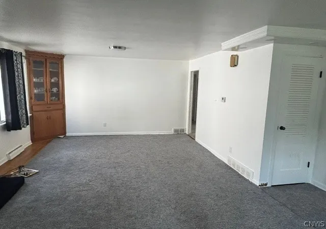 Photo 4 of Single family home for sale at 224 N Edwards Ave, Syracuse, NY 13206 | MLS# S1704268 | Listing updated on 2026-09-10